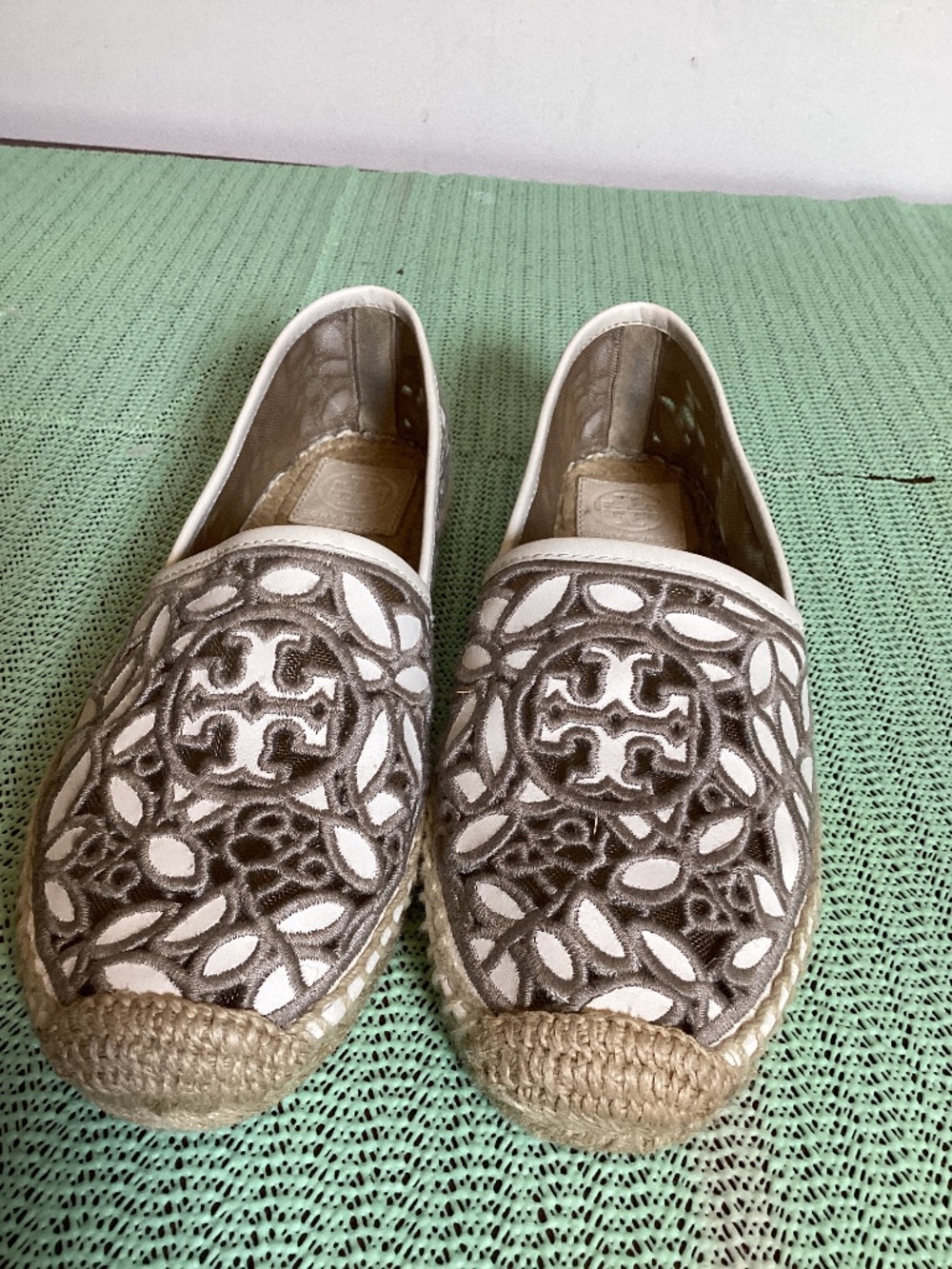 Tory Burch Rhea Lace cut out Espadrille feminine dainty ,preppy slip on SZ 7